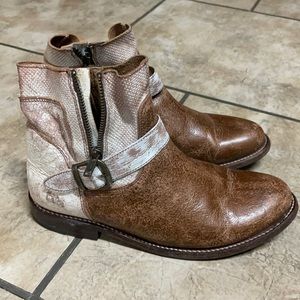 BedStu Becca duel zipper bootie